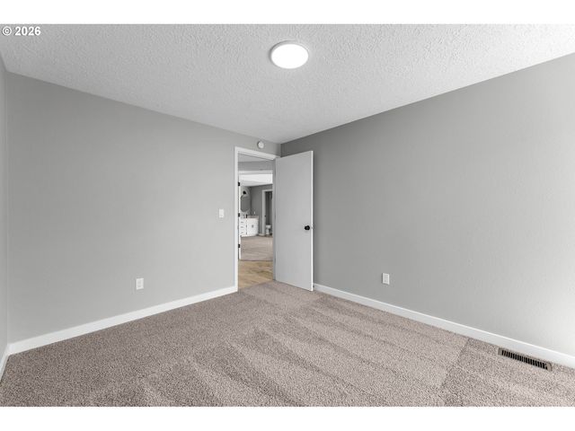 3715 Ne 157TH Ave, Vancouver, WA 98682