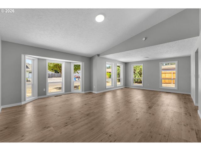 3715 Ne 157TH Ave, Vancouver, WA 98682
