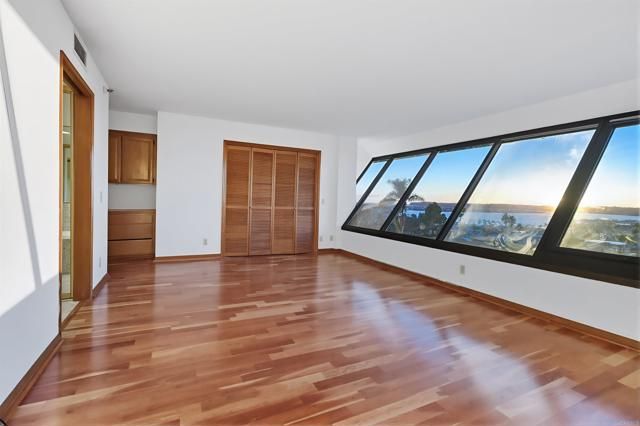 230 W Laurel Street 502, San Diego, CA 92101