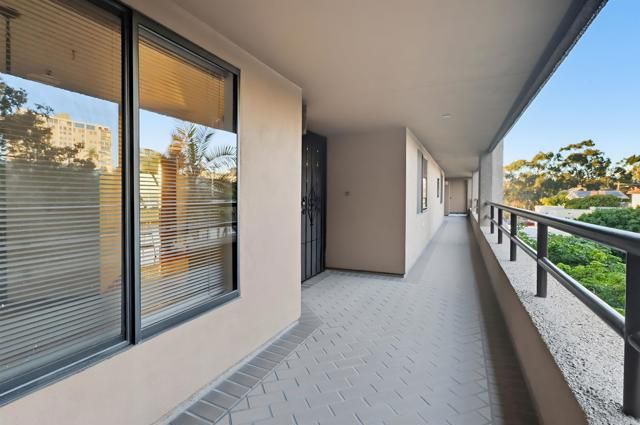 230 W Laurel Street 502, San Diego, CA 92101