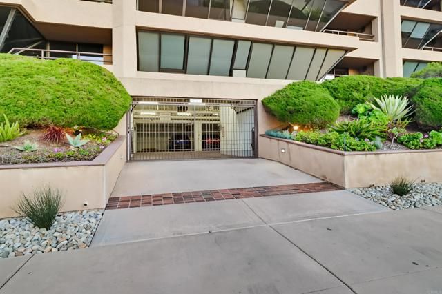 230 W Laurel Street 502, San Diego, CA 92101