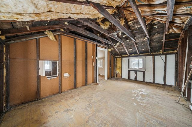 2305 Watkins Ave, Latrobe, PA 15650