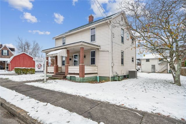 2305 Watkins Ave, Latrobe, PA 15650