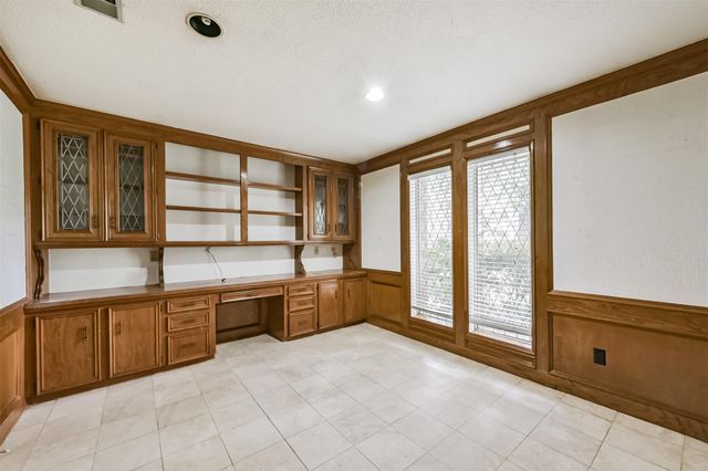 9402 Stockport Drive, Spring, TX 77379