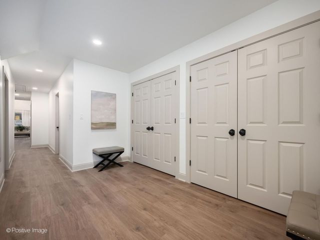 10059 S Spaulding Avenue, Evergreen Park, IL 60805