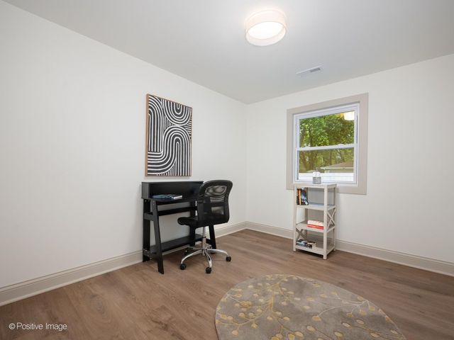 10059 S Spaulding Avenue, Evergreen Park, IL 60805