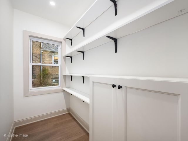 10059 S Spaulding Avenue, Evergreen Park, IL 60805