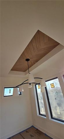 7470 NW Fawn Avenue, Parkville, MO 64152