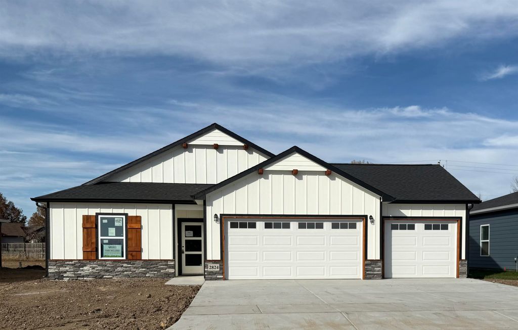 2824 S Maize Ct, Wichita, KS 67215