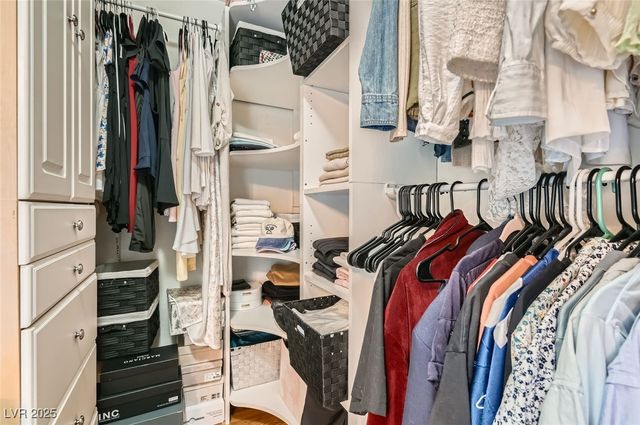 9580 Magnificent Avenue, Las Vegas, NV 89148