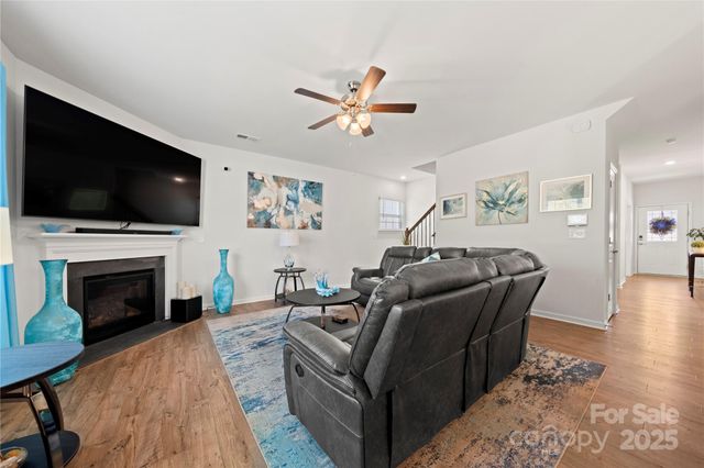7016 Branch Fork Road, Charlotte, NC 28215