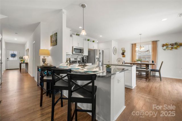 7016 Branch Fork Road, Charlotte, NC 28215