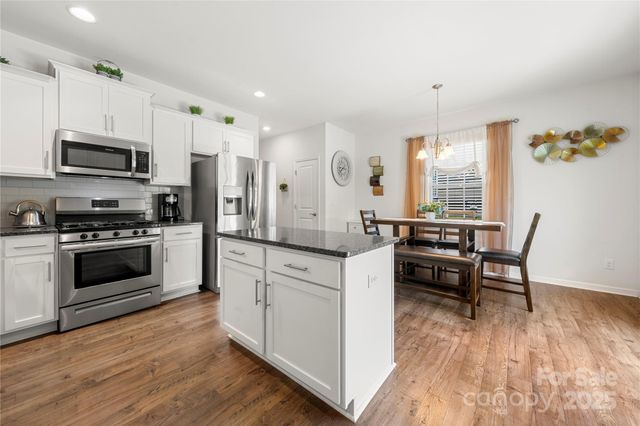 7016 Branch Fork Road, Charlotte, NC 28215