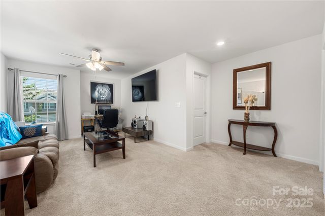 7016 Branch Fork Road, Charlotte, NC 28215