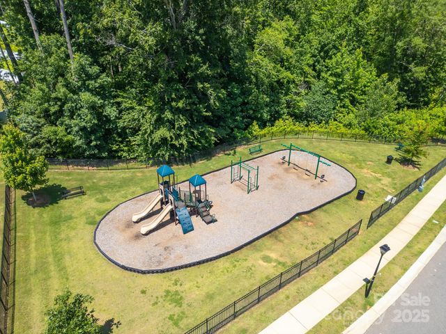 7016 Branch Fork Road, Charlotte, NC 28215