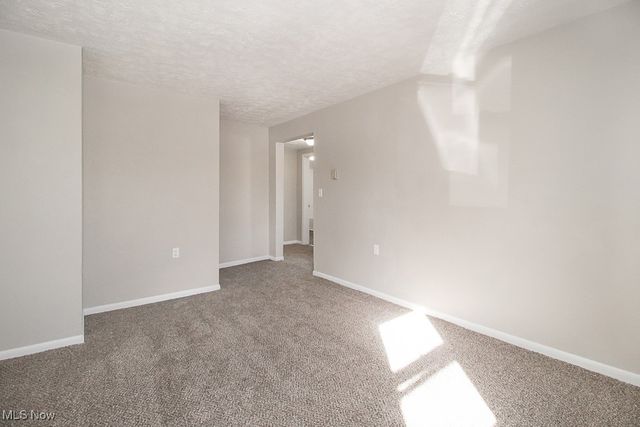 1174 Bryce Avenue, Aurora, OH 44202