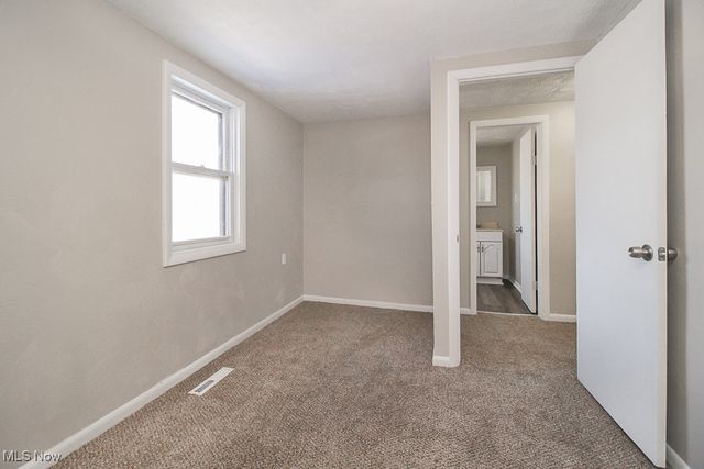 1174 Bryce Avenue, Aurora, OH 44202