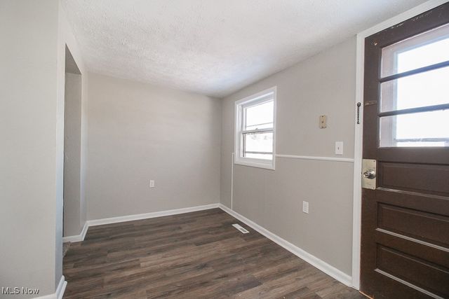 1174 Bryce Avenue, Aurora, OH 44202