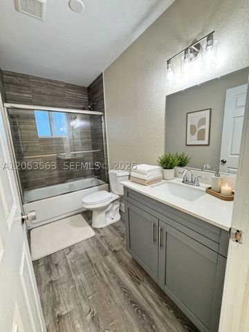1770 NW 55th St 1, Miami, FL 33142