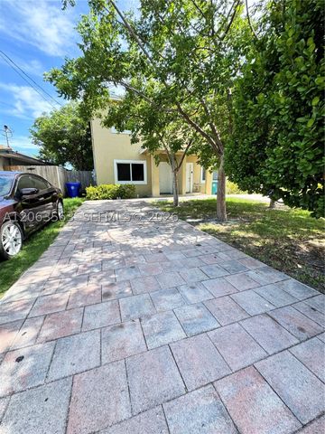 1770 NW 55th St 1, Miami, FL 33142
