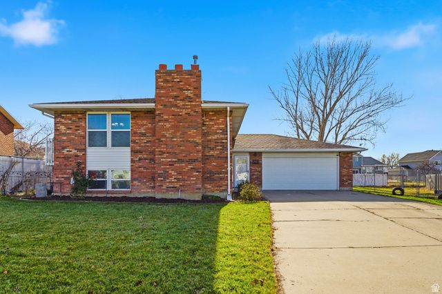 2957 W 4390 S, Roy, UT 84067