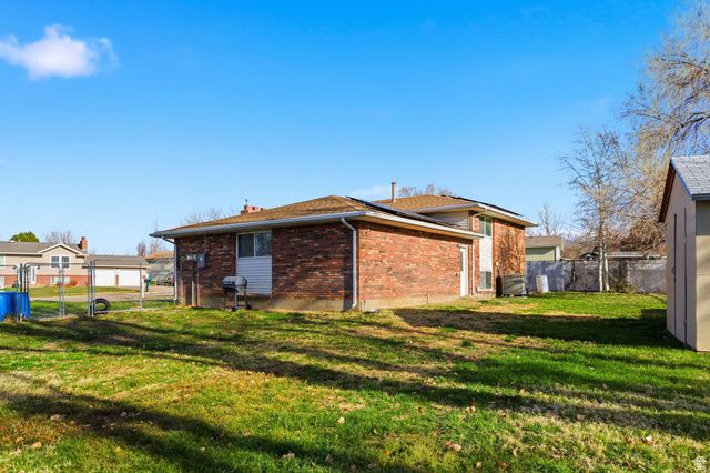 2957 W 4390 S, Roy, UT 84067