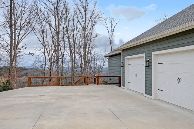 574 Winding Ridge, Blairsville, GA 30512
