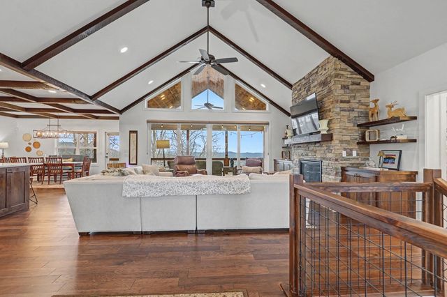 574 Winding Ridge, Blairsville, GA 30512