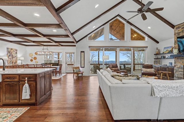 574 Winding Ridge, Blairsville, GA 30512