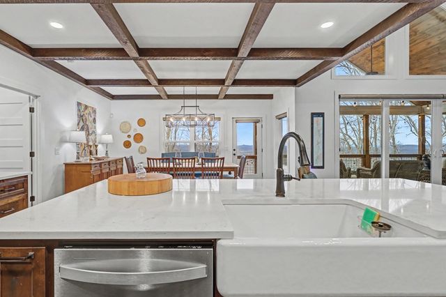 574 Winding Ridge, Blairsville, GA 30512