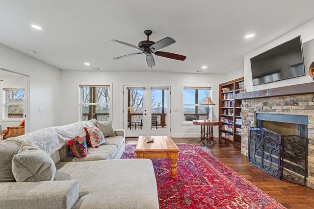 574 Winding Ridge, Blairsville, GA 30512