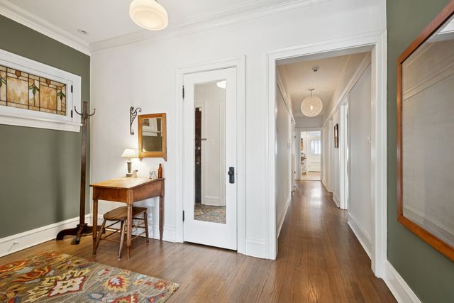 1462 W Balmoral Avenue 2, Chicago, IL 60640