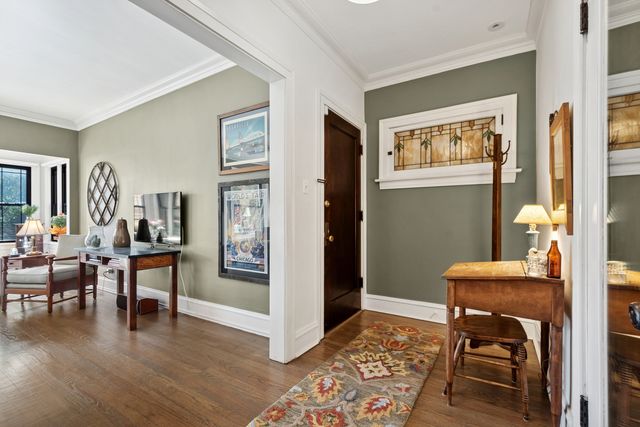 1462 W Balmoral Avenue 2, Chicago, IL 60640