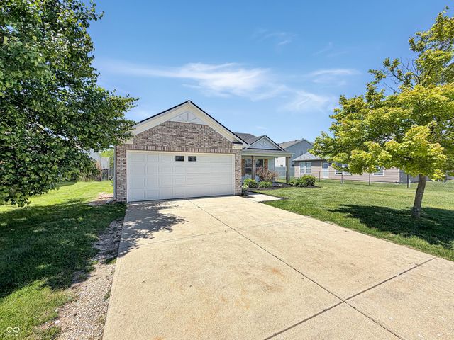 526 Bourneside Drive, Greenfield, IN 46140