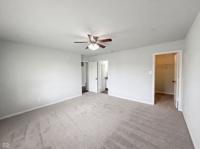 526 Bourneside Drive, Greenfield, IN 46140