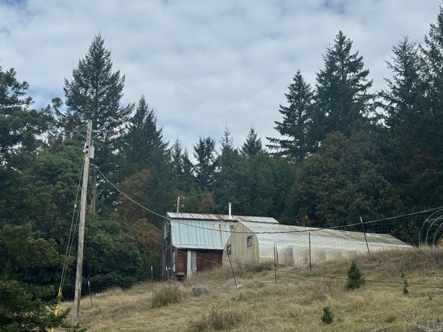 170 Justice Road, Zenia, CA 95595