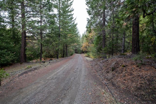 170 Justice Road, Zenia, CA 95595