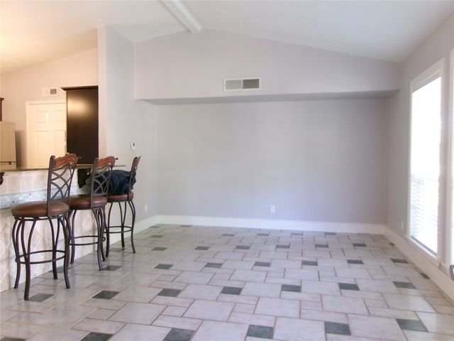 665 Stonewall Drive, Grand Prairie, TX 75052