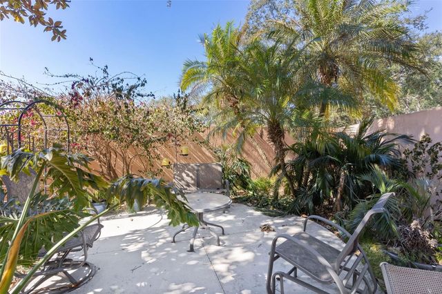 1025 AVALON AVENUE, The Villages, FL 32159