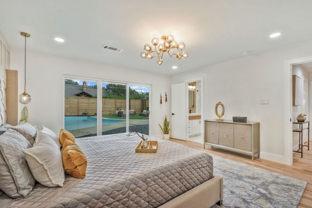 11115 Scotsmeadow Drive, Dallas, TX 75218