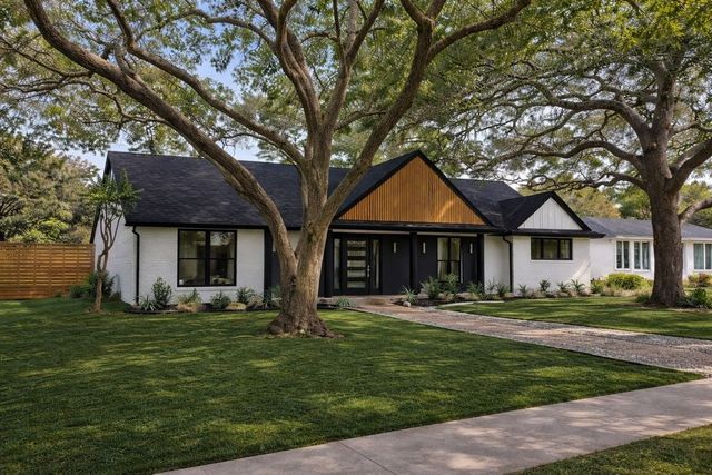 11115 Scotsmeadow Drive, Dallas, TX 75218