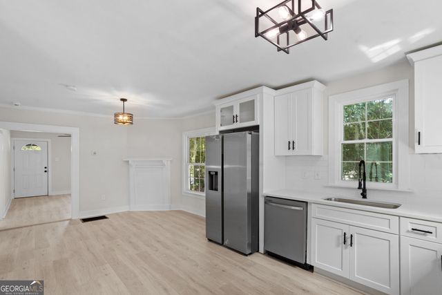 713 Atlanta Street, Savannah, GA 31405