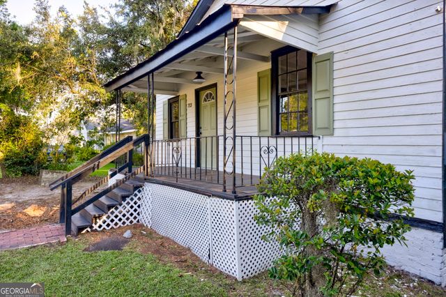 713 Atlanta Street, Savannah, GA 31405