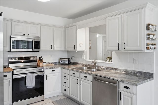 6109 Pleasant Place, Rogers, AR 72758