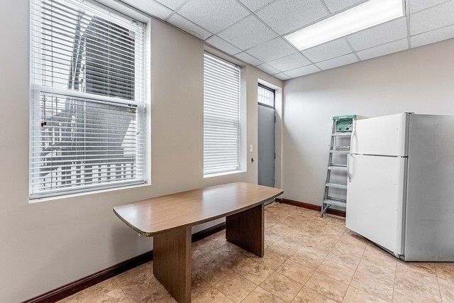 5543 W Diversey Avenue, Chicago, IL 60639