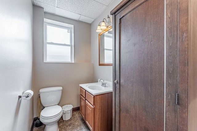 5543 W Diversey Avenue, Chicago, IL 60639