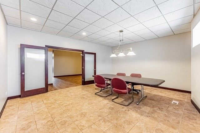 5543 W Diversey Avenue, Chicago, IL 60639