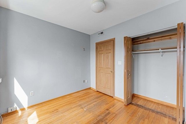 5543 W Diversey Avenue, Chicago, IL 60639