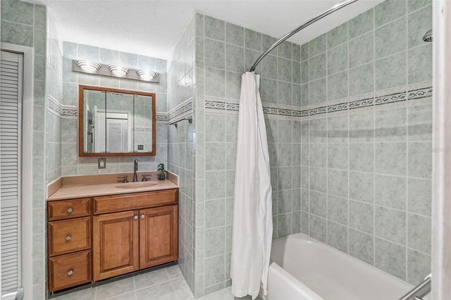 531 SUTTON PLACE, Longboat Key, FL 34228