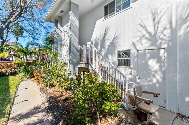 531 SUTTON PLACE, Longboat Key, FL 34228